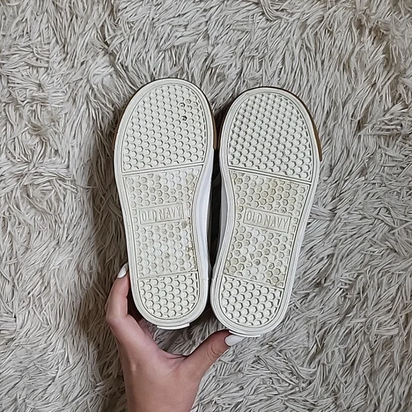 *SOLD* Canvas Faux Suede Trim Boy's Kid's Old Navy Sneakers Shoes - 13 - Picture 9 of 12